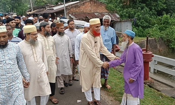 বাগমারার নরদাশে ঘুরে সাধারণ মানুষের কথা শুনলেন এমপি আব্দুল বারী