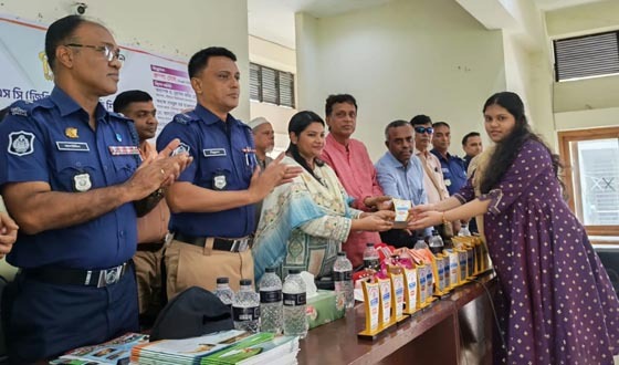 সিরাজদিখানে এসএসসি জিপিএ ৫ প্রাপ্তদের সংবর্ধনা