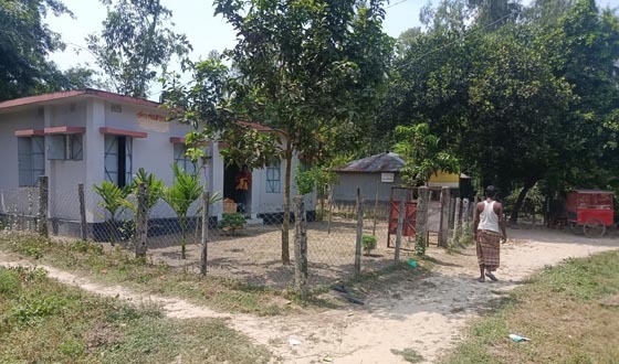 কালাইয়ে আশ্রয়ণ প্রকল্পের রাস্তা ও খাস জমি দখলের অভিযোগ