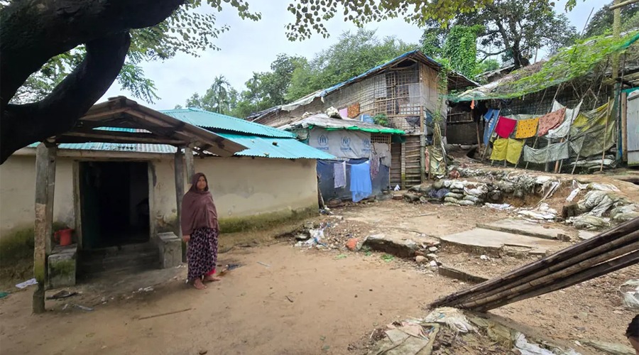 রোহিঙ্গা ক্যাম্পে দুই সশস্ত্র গোষ্ঠীর গোলাগুলিতে এক শিশু নিহত, আহত আরও ৬