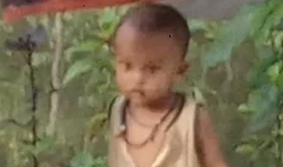 দশমিনায় আইফোন কিনতে দেড় বছরের শিশুকে এক লাখ টাকায় বিক্রি