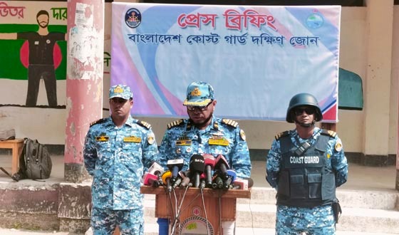 দৌলতখানে শান্তিপূর্ণ নির্বাচনের লক্ষ্যে কোস্ট গার্ডের ব্রিফিং