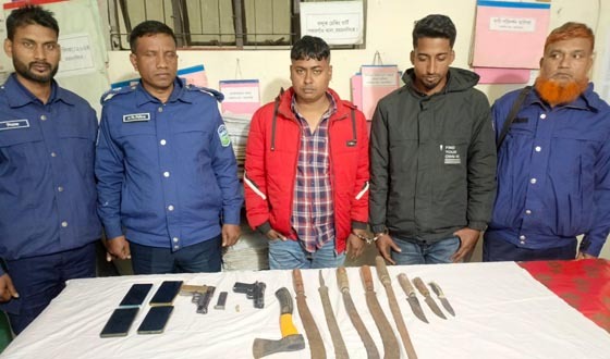 ময়মনসিংহে আগ্নেয়াস্ত্রসহ ছাত্রদলের ২ কর্মী গ্রেপ্তার