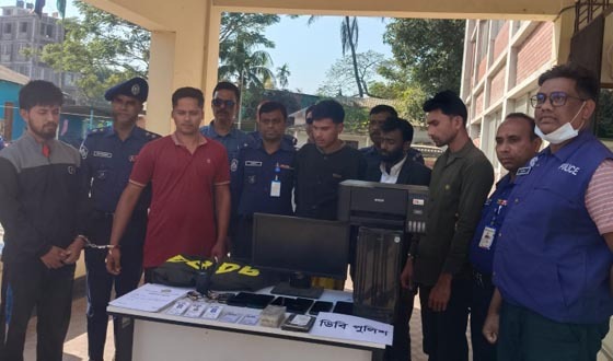ফুুলবাড়িয়ায় পাঁচ ভুয়া ডিবি পুলিশ গ্রেপ্তার