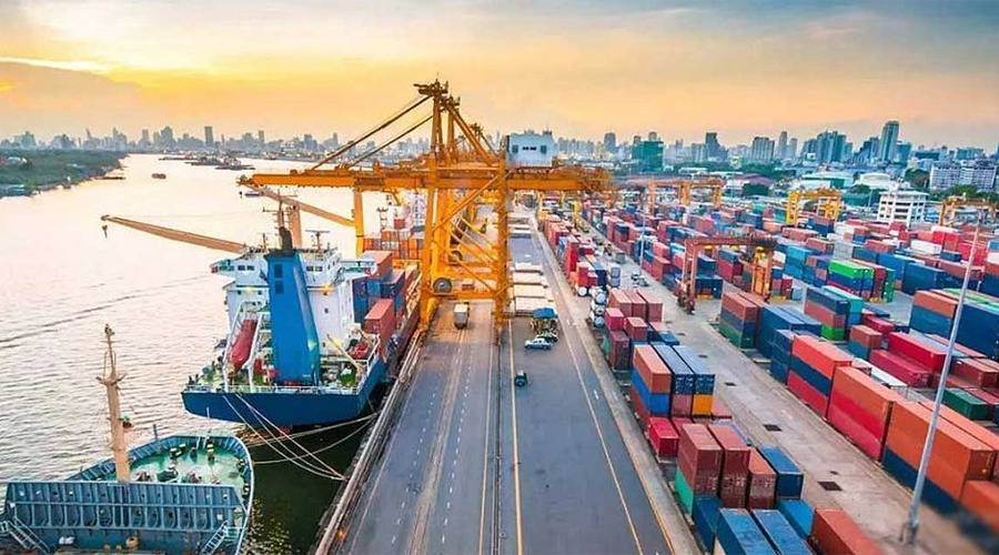 চট্টগ্রাম বন্দরে চলছে ধর্মঘট—স্থবির কর্মক্ষেত্র