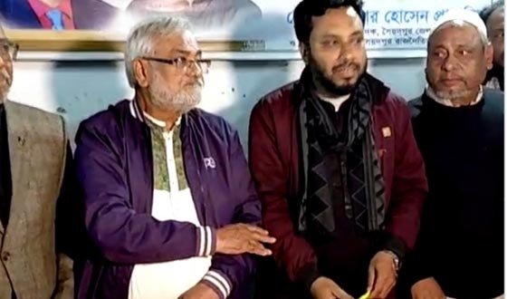 বিএনপি প্রার্থীকে সমর্থন দিয়ে সরে দাঁড়ালেন স্বতন্ত্র প্রার্থী