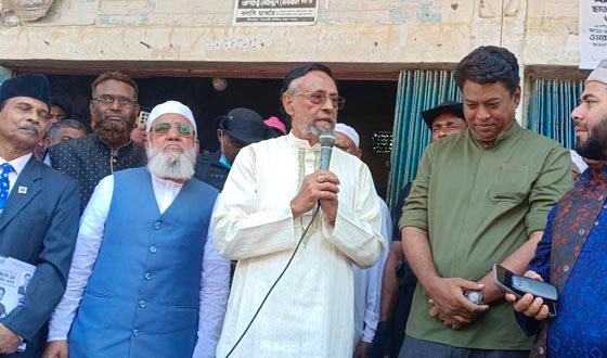 পুত্র ওমর ফারুখ ও জামায়াত নেতার জন্য ভোট চাইলেন ড. অলি