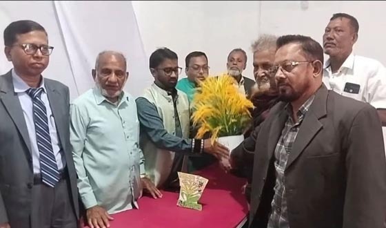 কালীগঞ্জে জাতীয় পাটির্র ১৫ নেতাকর্মীর বিএনপিতে যোগ