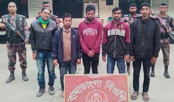 মহেশপুরে মালামালসহ আটক ৬