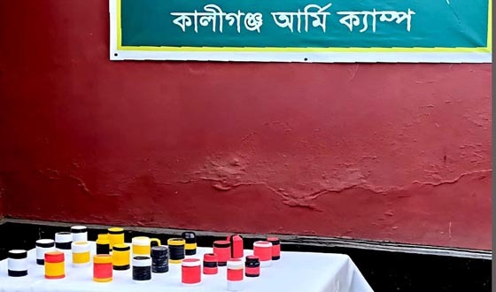 কালীগঞ্জে ককটেল, দা ও লাঠি উদ্ধার