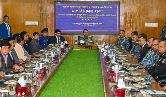 অবাধ ও সুষ্ঠু নির্বাচন নিশ্চিতে মাঠ পর্যায় পরিদর্শনে নৌবাহিনী প্রধান