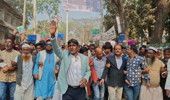 টাঙ্গাইলে স্বতন্ত্র প্রার্থীর আখেরী গণমিছিল