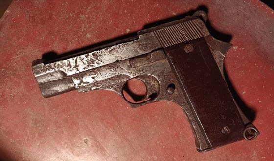 কালীগঞ্জে বিদেশি পিস্তল উদ্ধার