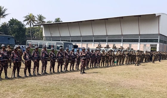 জামালপুরে যৌথবাহিনীর মহড়া