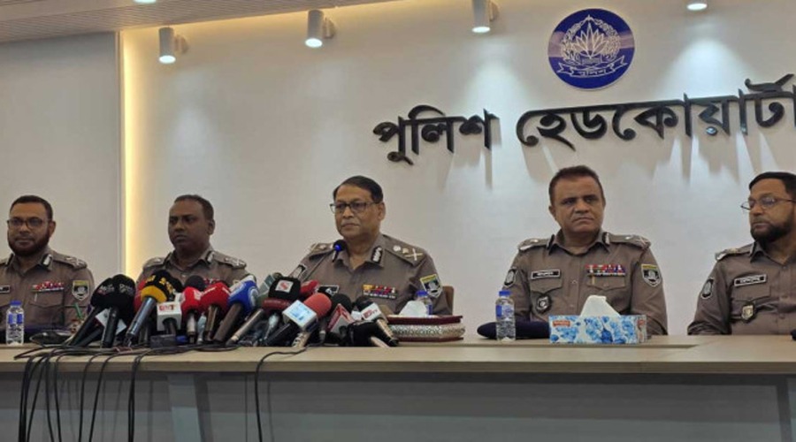 ঝুকিপূর্ণ কেন্দ্রে ৭ হাজার—নির্বাচন ঠেকানোর সাধ্য নাই কারও: আইজিপি