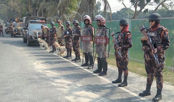 নির্বাচন সম্পন্ন করতে আইনশৃঙ্খলা বাহিনী সহ প্রশাসন তৎপর