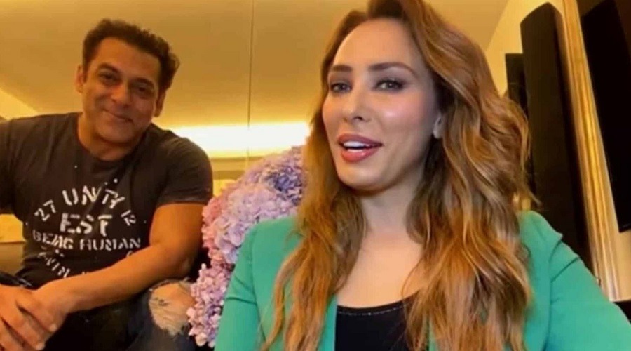 প্রাক্তন প্রেমিকাকে যে পরামর্শ দিলেন সালমান খান