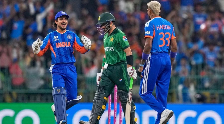 একপেশে লড়াই, পাকিস্তানকে ৬১ রানে উড়িয়ে সুপার এইটে ভারত