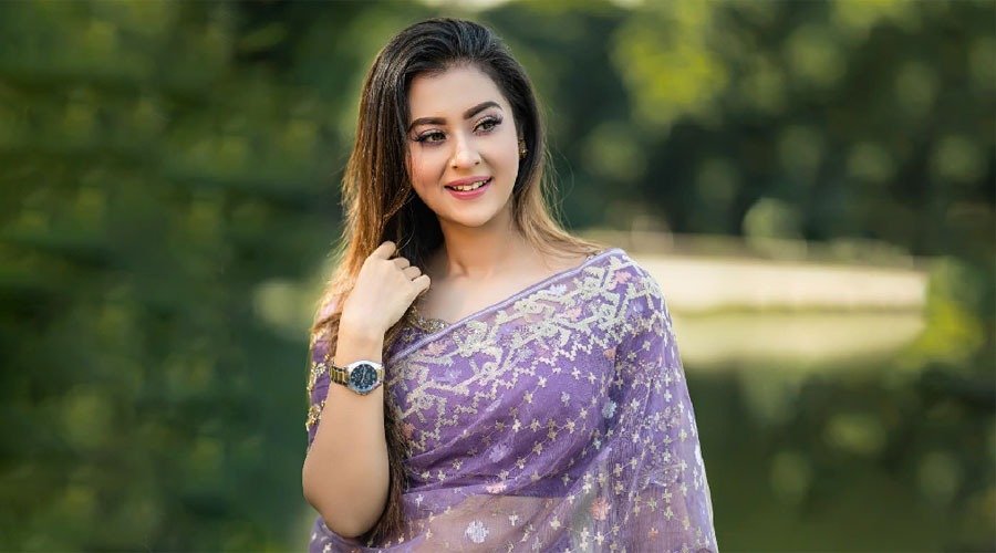 ‘আমি বিবাহিত, ডিভোর্সড নই’, গুঞ্জনে জবাব বুবলীর