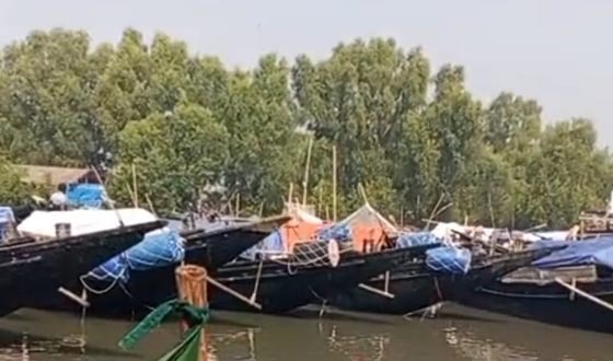 দুবলাচরের জেলেদের মাছ ধরা বন্ধ, রাজস্ব ঘাটতির শঙ্কা