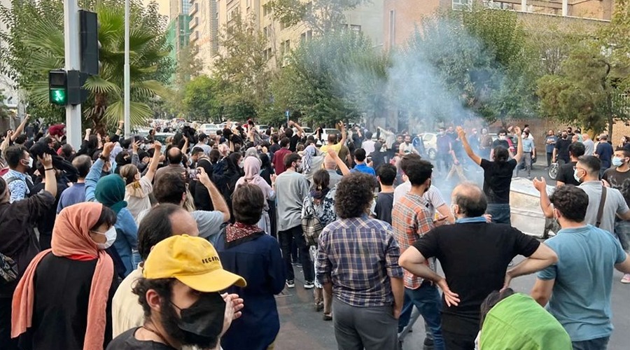 ইরানে আবারও শুরু হলো জেন-জি বিক্ষোভ