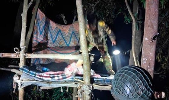 গজারিয়ায় নৌ-ডাকাতের আস্তানায় সেনাবাহিনীর অভিযান, গুলি উদ্ধার