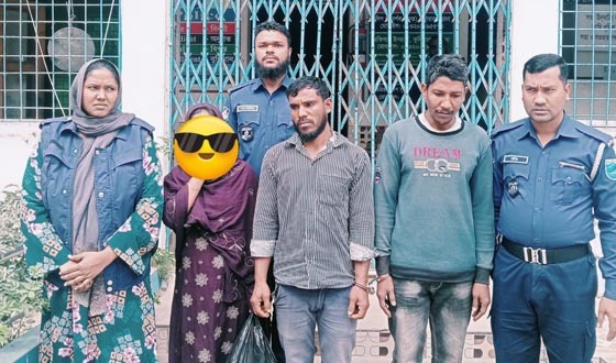 তুচ্ছ ঘটনাকে কেন্দ্র করে প্রতিপক্ষের হামলায় আহত ৩, আটক ২