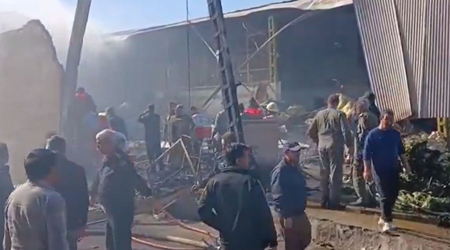 ইরানে ফল বাজারে সেনাবাহিনীর হেলিকপ্টার বিধ্বস্ত, নিহত ৪