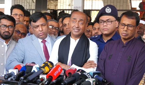 সরকার আইনসঙ্গত ভাবে ফ্যাসিস্টদের বিচার করতে বদ্ধ পরিকর: আইনমন্ত্রী