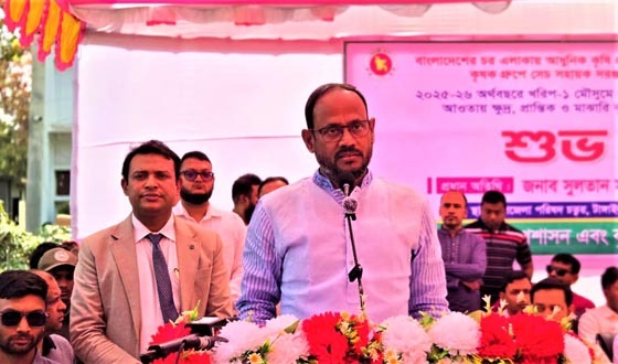 উদ্বৃত্ত খাদ্য রপ্তানি করার লক্ষ্যে কাজ করছে সরকার: সুলতান সালাউদ্দিন টুকু