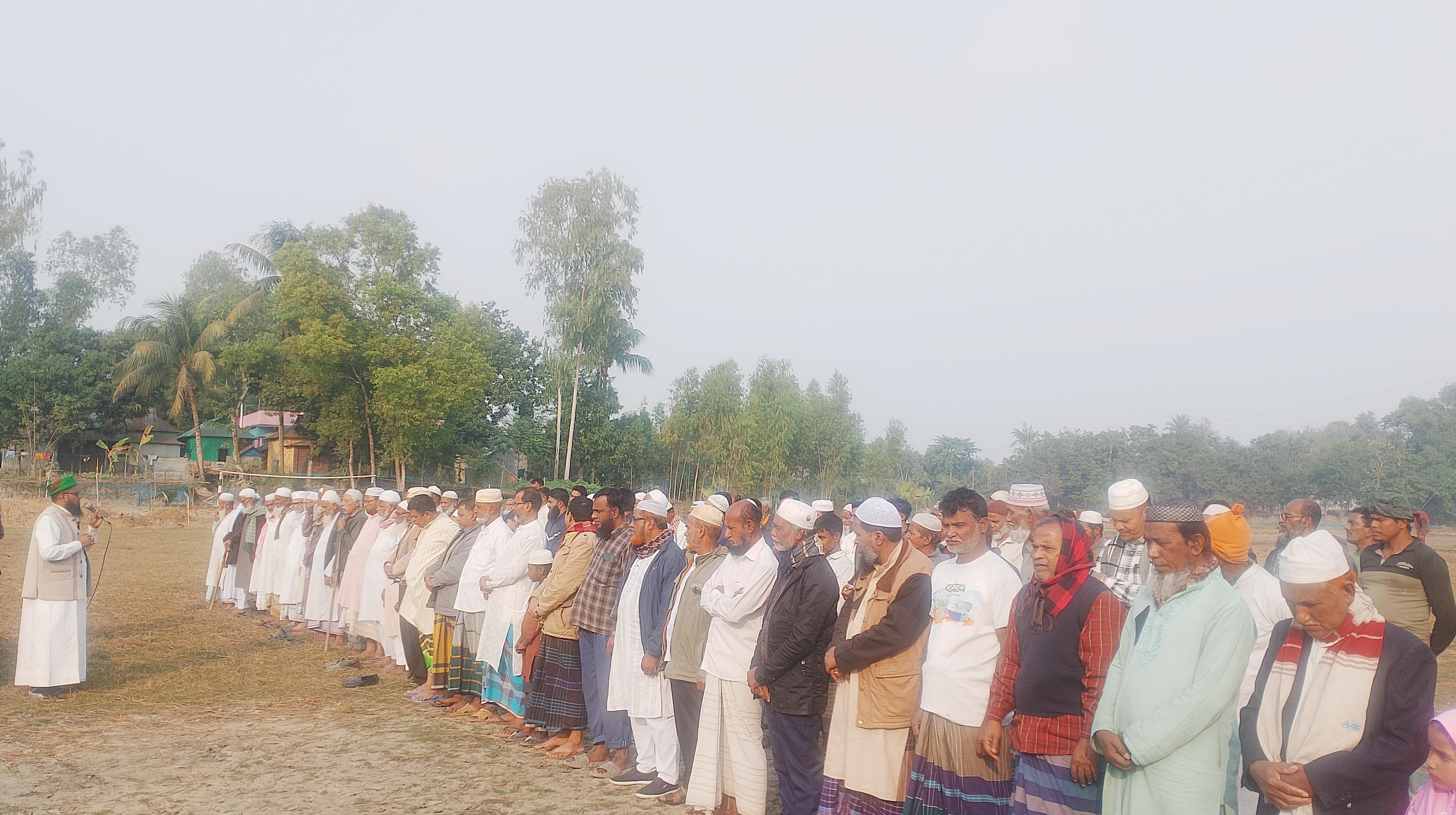 টাঙ্গাইলে সাবেক প্রধানমন্ত্রী খালেদা জিয়ার গায়েবানা জানাজা অনুষ্ঠিত