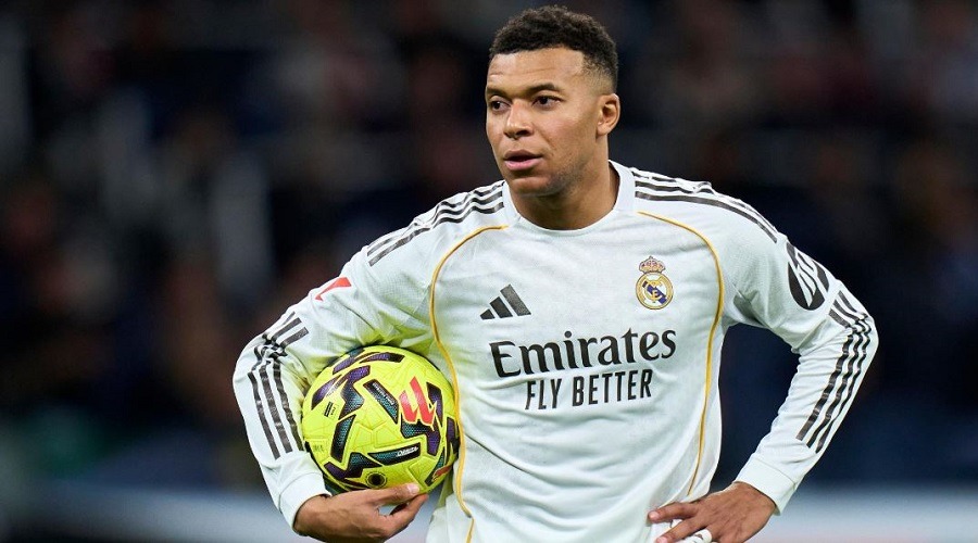 ৩ সপ্তাহের জন্য মাঠের বাইরে ছিটকে গেলেন এমবাপে