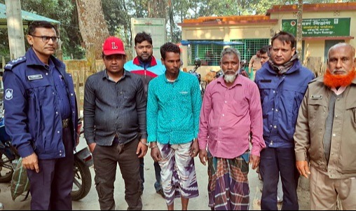 বিরলে মাটি কাটার অপরাধে ৩ জনের কারাদন্ড