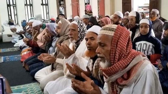 কালীগঞ্জে বেগম খালেদা জিয়ার মাগফিরাত কামনায় মসজিদে দোয়া মাহফিল