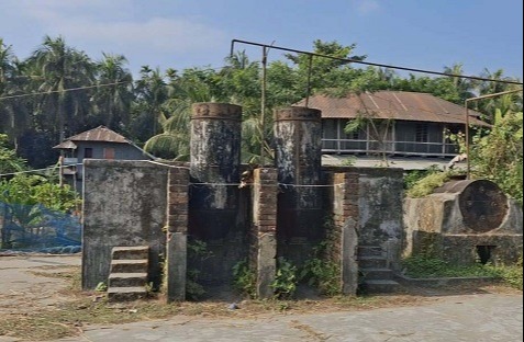 বাউফলে বন্ধ  তিন চাতাল সরকারি খাদ্য গুদামে চাল সরবরাহ তালিকায়