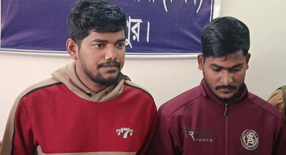 চিরিরবন্দরে পুলিশ সুপার পরিচয়ে প্রতারণা, আটক ২