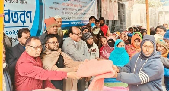 কুষ্টিয়ায় শীতবস্ত্র বিতরণ