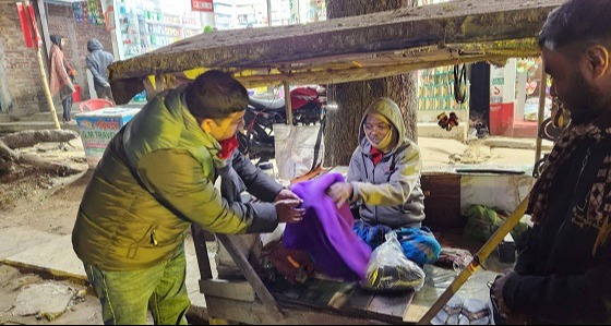 গারো পাহাড় অঞ্চলের শীতার্তদের কম্বল বিতরণ