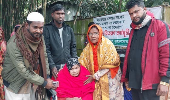 নাগেশ্বরীতে কম্বল বিতরণ