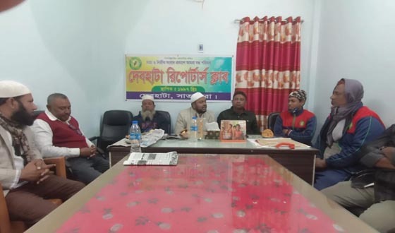 দেবহাটায় জামায়াত মনোনীত প্রার্থীর ছেলের মতবিনিময়