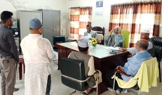 গজারিয়ায় মাদ্রাসায় নিয়োগ পরীক্ষা অনুষ্ঠিত