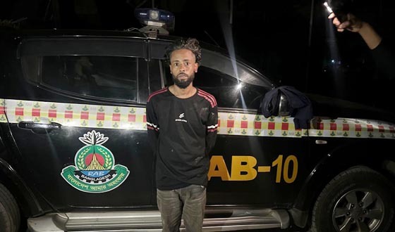 ফরিদপুরের আলফাডাঙ্গায় কষ্টিপাথর সদৃশ মূর্তিসহ পাচারকারী চক্রের প্রধান গ্রেফতার