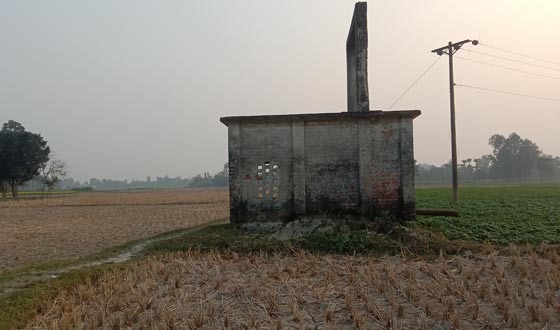 ক্ষেতলালে ১৮ বছরেও চালু হয়নি নলকূপ