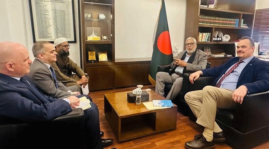 জ্বালানি উপদেষ্টার সঙ্গে মার্কিন রাষ্ট্রদূতের বৈঠক