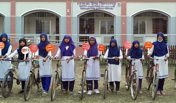 বিরলে বাল্যবিবাহ ও শিশুশ্রম বন্ধে জনসচেতনতা বিষয়ক প্রচার