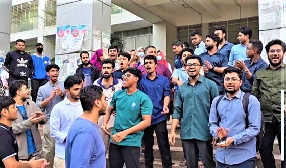 নারী ওয়াশরুমে গোপন ক্যামেরা স্থাপনে ইন্টার্ন চিকিৎসক আটক