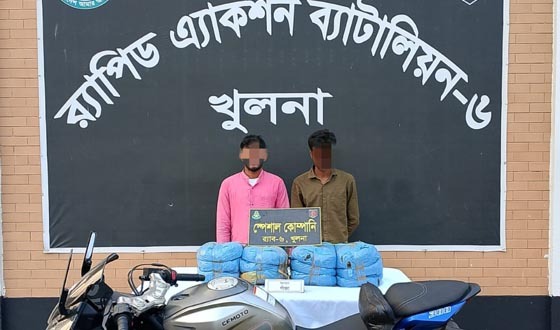 র‌্যাব-৬ এর অভিযানে মাদকসহ দুই মাদক ব্যবসায়ী গ্রেফতার
