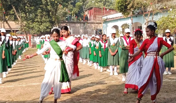 চাটমোহরের হরিপুর বালিকা বিদ্যালয়ে বার্ষিক ক্রীড়ানুষ্ঠান