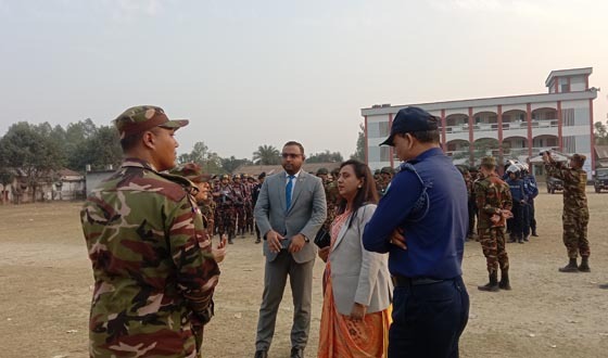 ক্ষেতলালে যৌথবাহিনীর নিরাপত্তা মহড়া