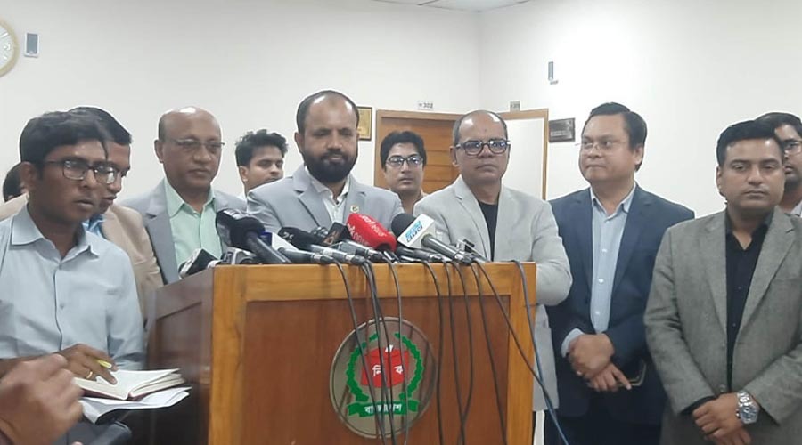 সাংবাদিকদের কার্ড জটিলতা, সমাধানে নির্বাচন কমিশনকে আলটিমেটাম